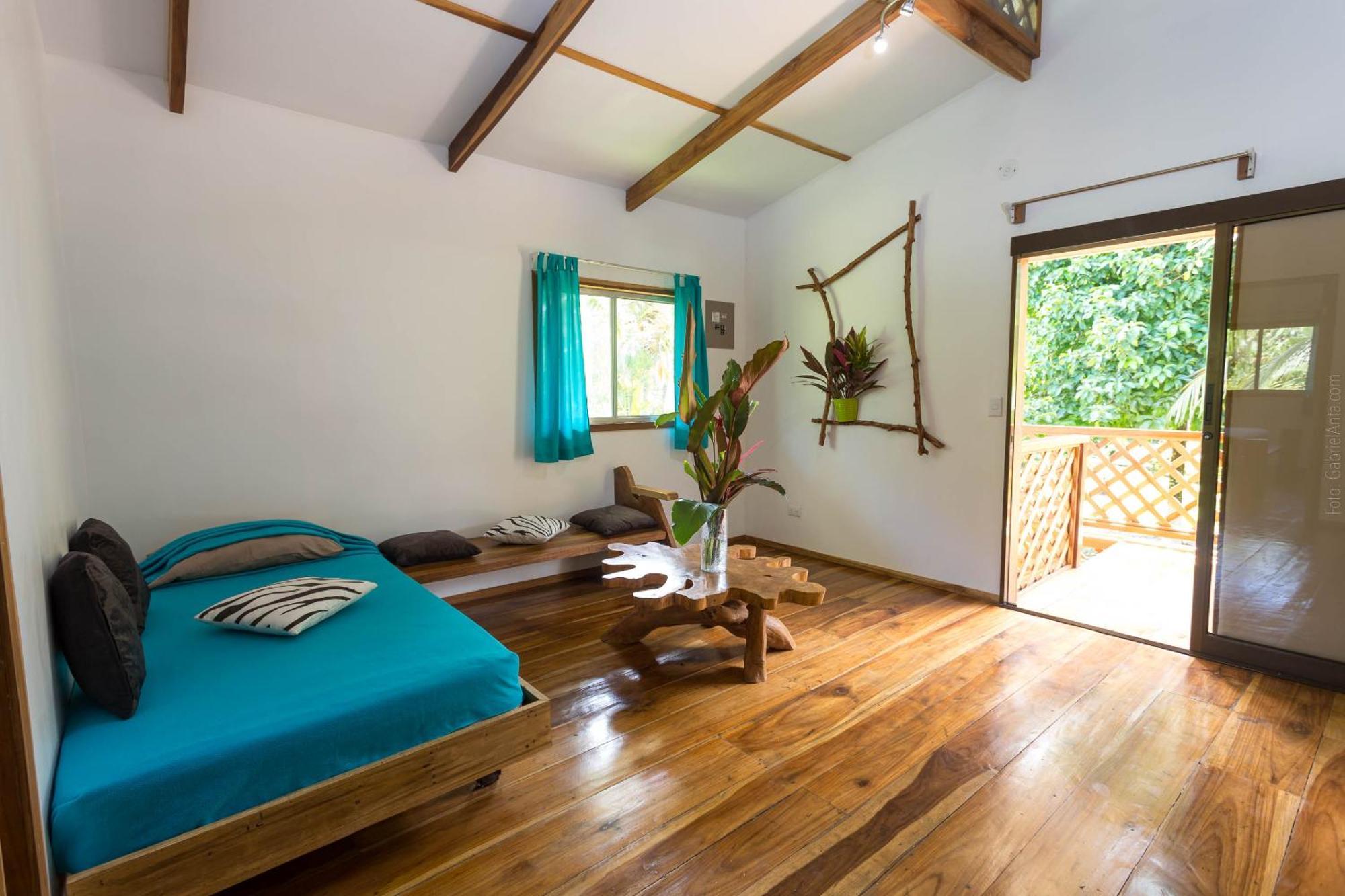 Passion Fruit Lodge Cahuita Eksteriør billede